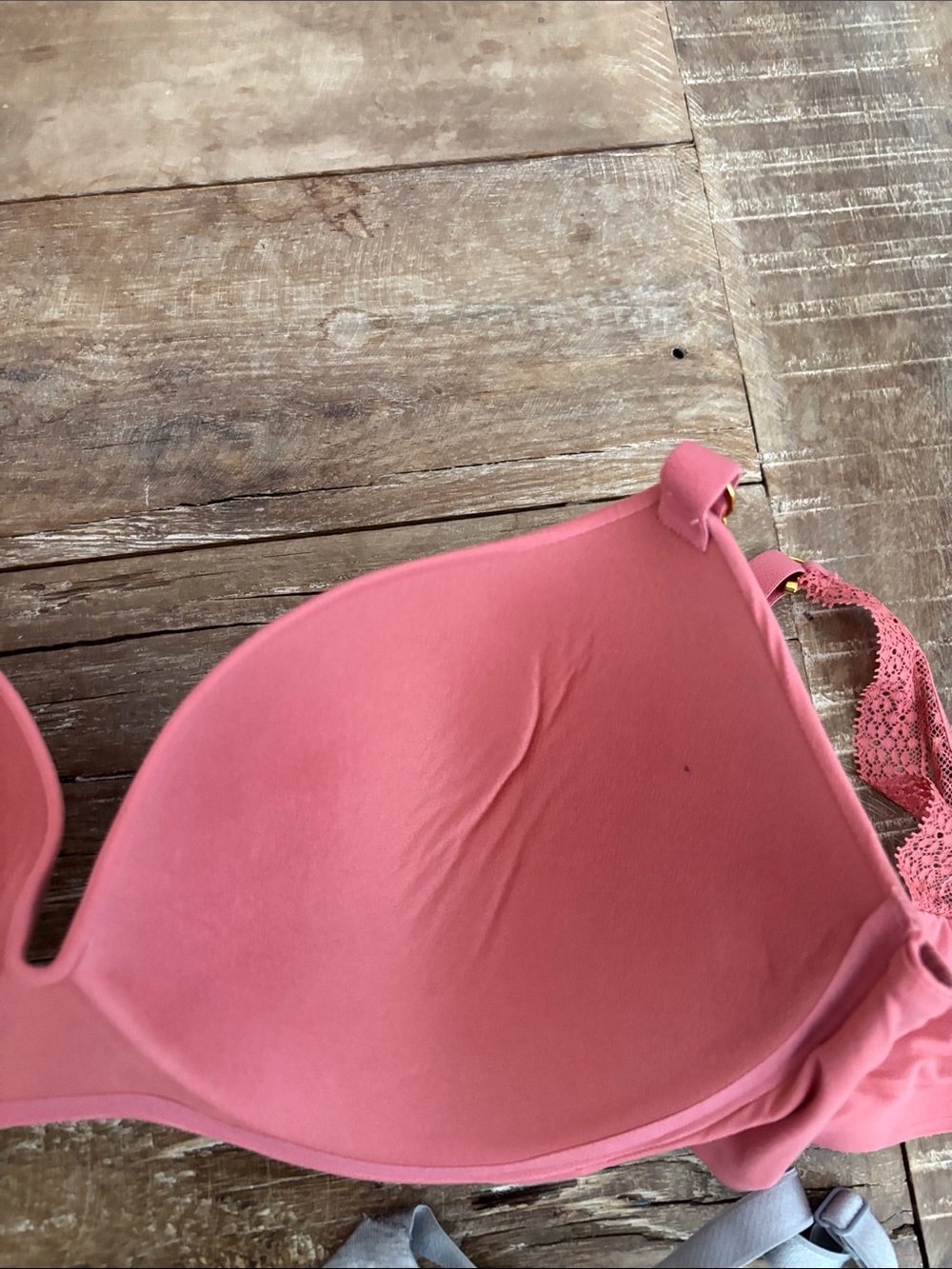 Victoria’s Secret bundle of 2 Bras - Picture 7 of 10